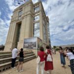 Montpellier : inauguration de l’exposition « L’Occitanie, terre de festivals » sur le parvis de l’Hôtel de Région