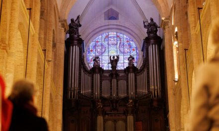 Toulouse : Jean-Michel Othoniel signe la rosace du massif de occidental et de l’enfeu de la Basilique St-Sernin