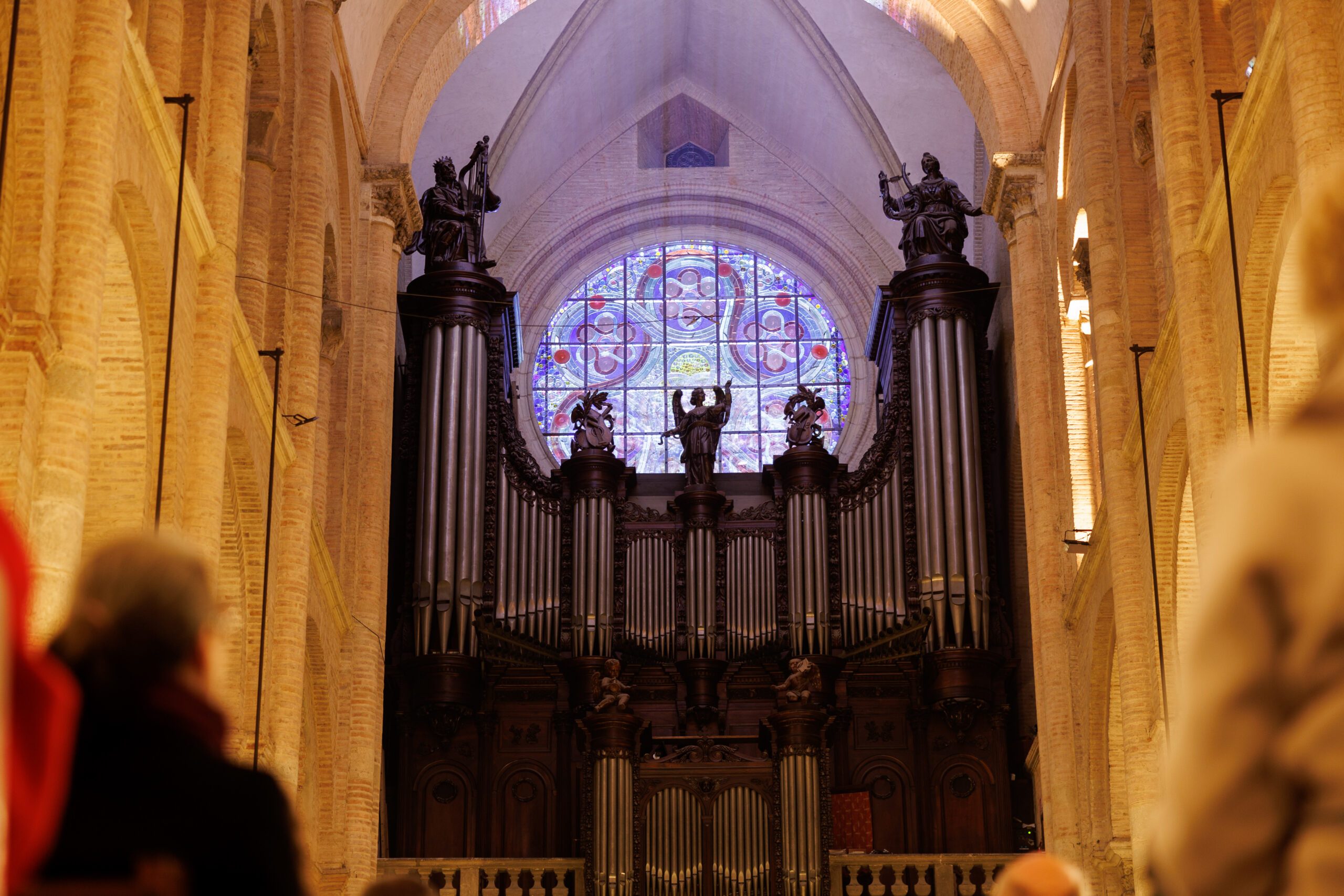 Vitrail basilique Saint Sernin ©P.Nin Mairie de Toulouse