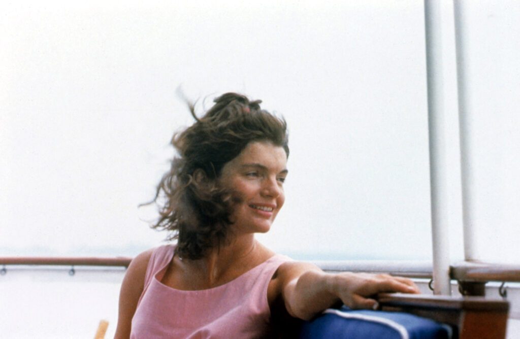 Photo : Jackie Kennedy en 1963 © Maison Templar Press r